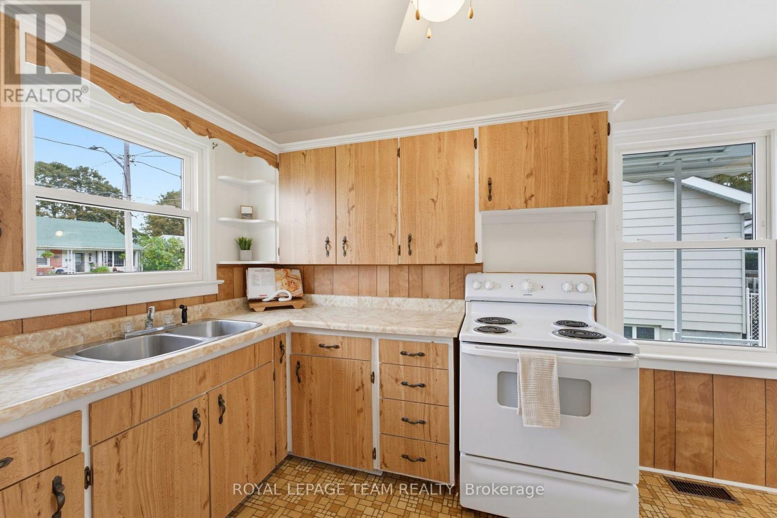 28 CATHERINE STREET - 12