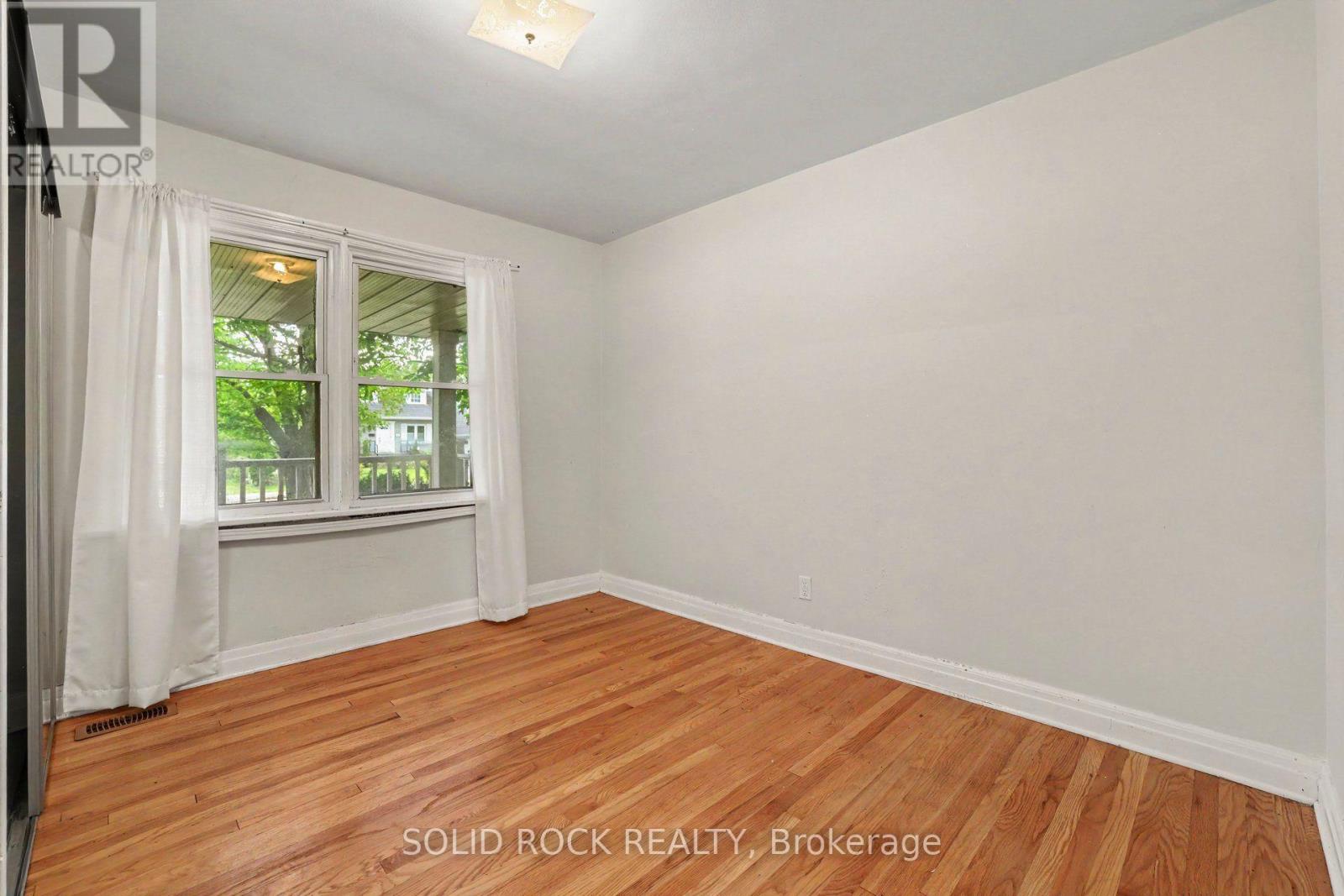 889 MOUNTAINVIEW AVENUE - Image 19