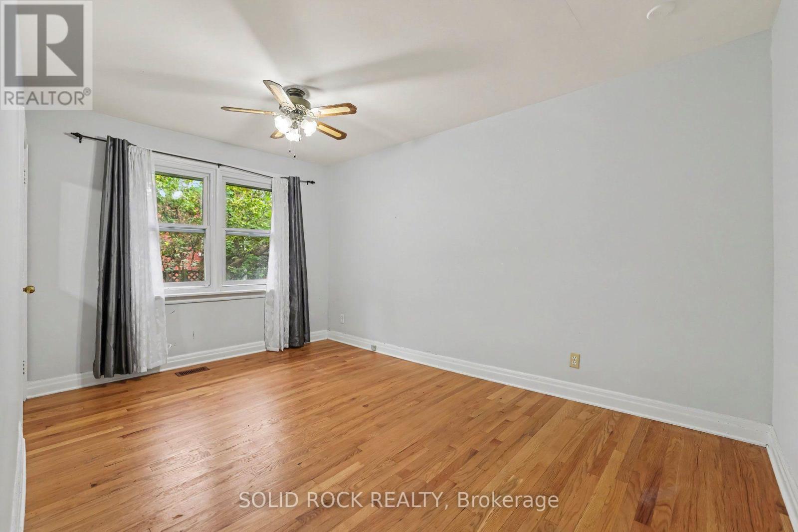 889 MOUNTAINVIEW AVENUE - 20