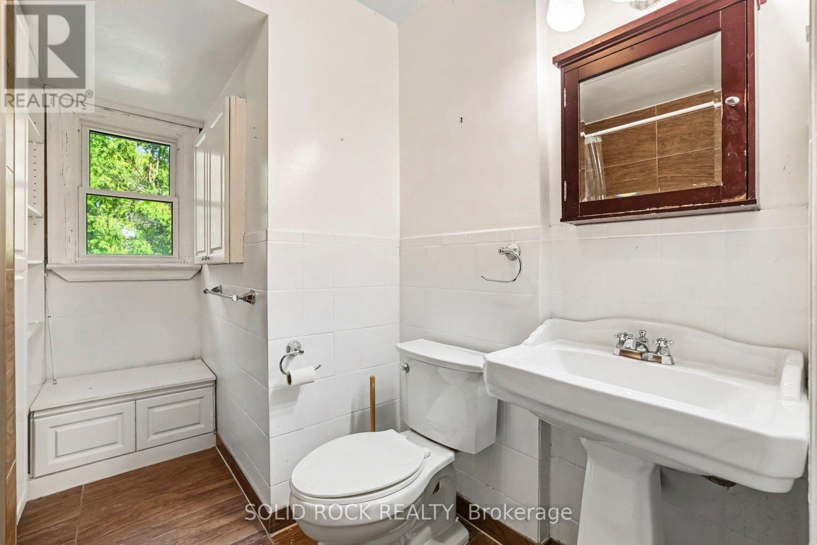 889 MOUNTAINVIEW AVENUE - Image 21
