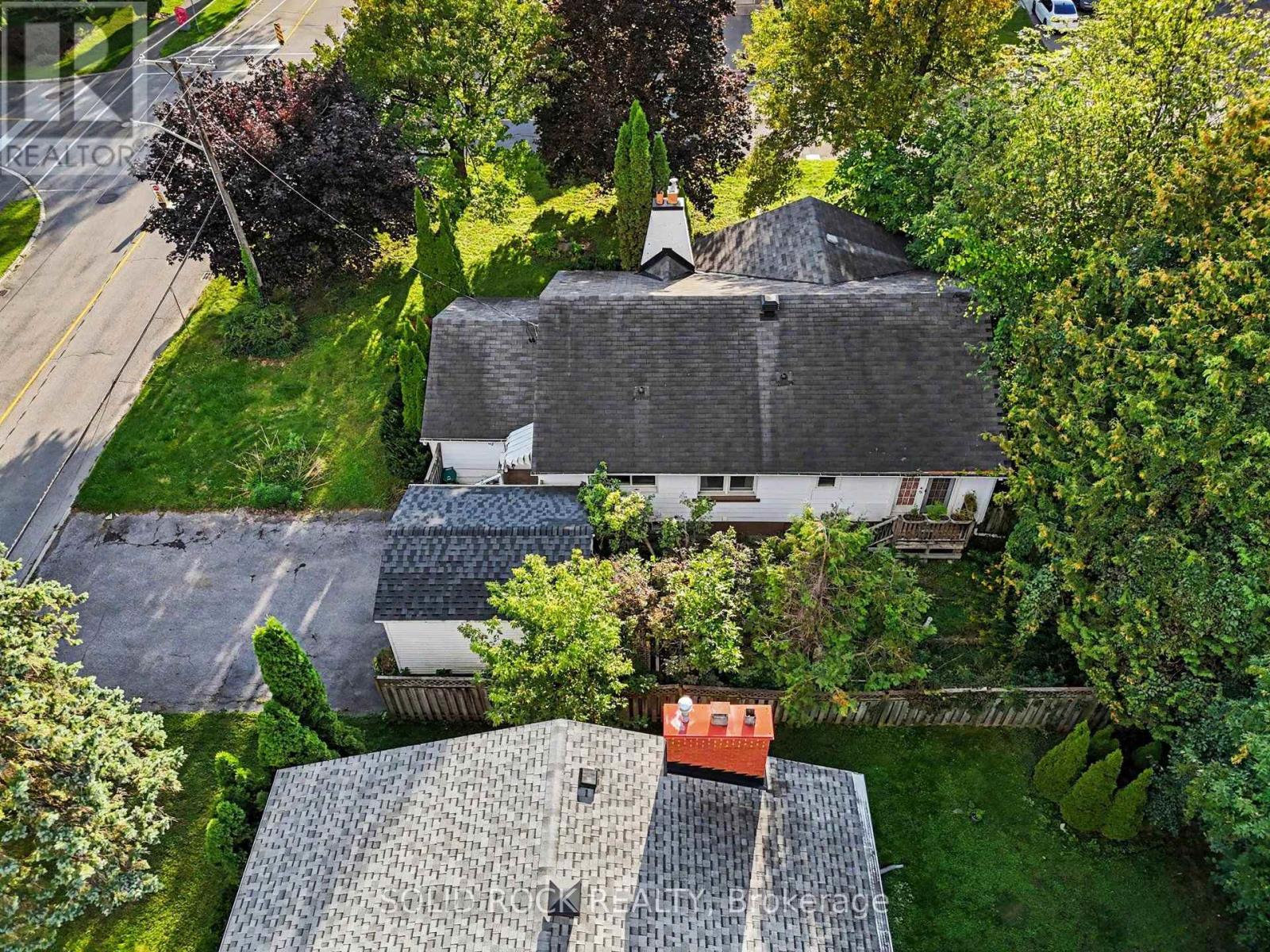 889 MOUNTAINVIEW AVENUE - Image 35