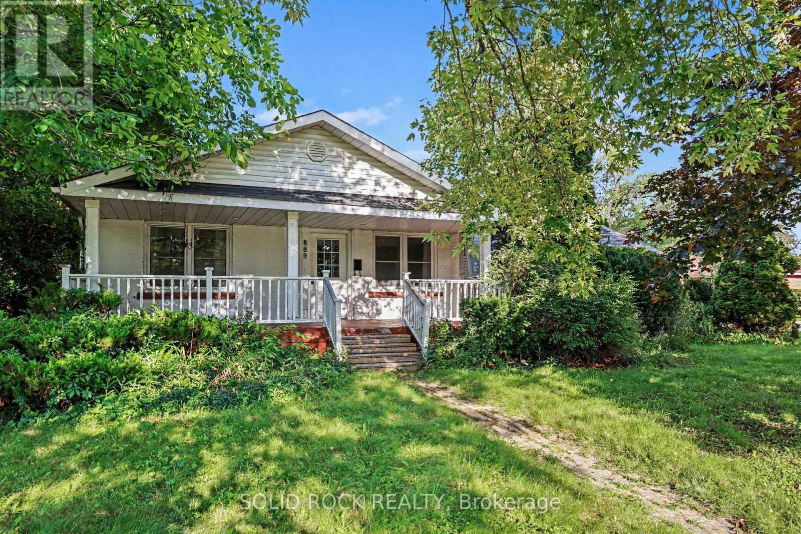 889 MOUNTAINVIEW AVENUE - Image 40