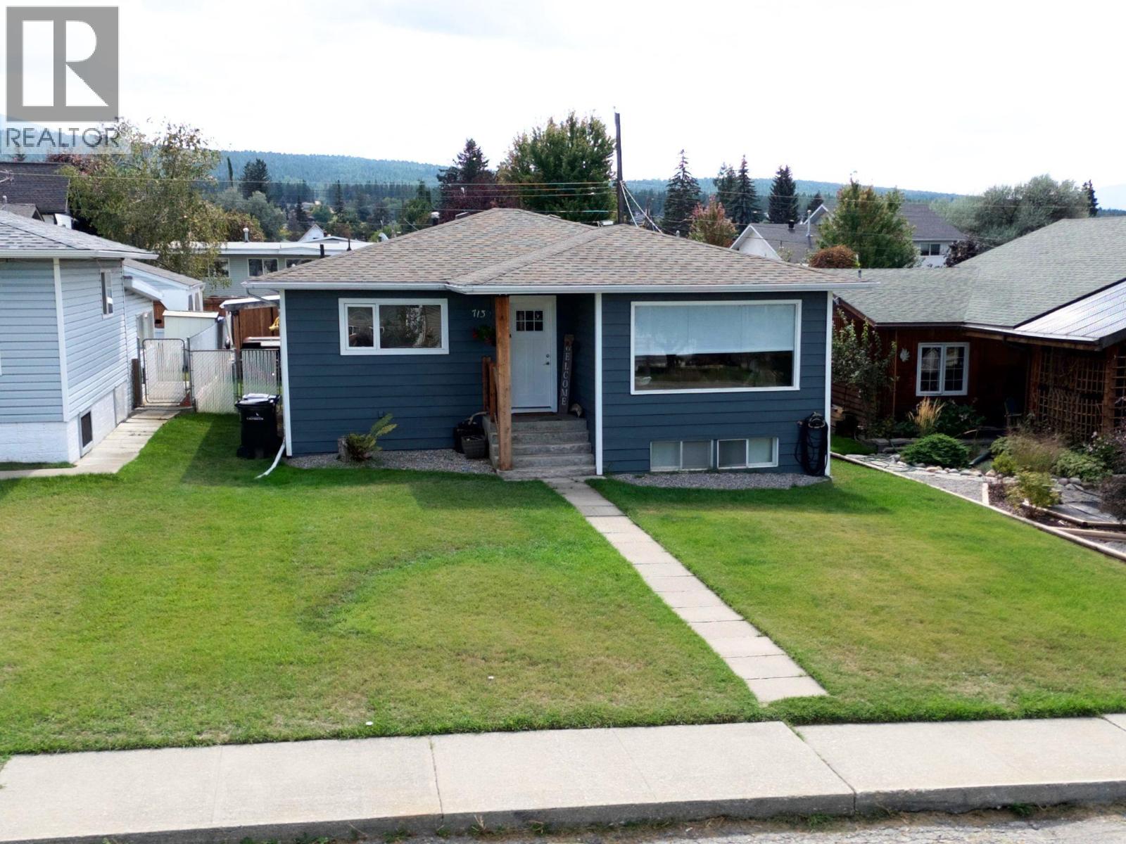 713 7TH Street S - 2