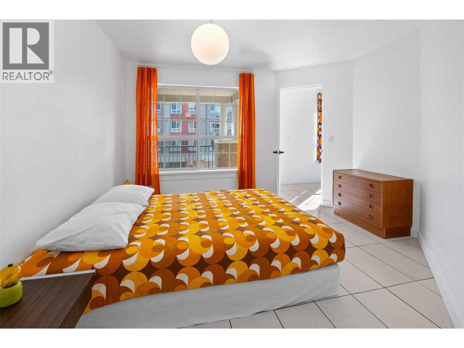 #314 554 Seymour Street - 13