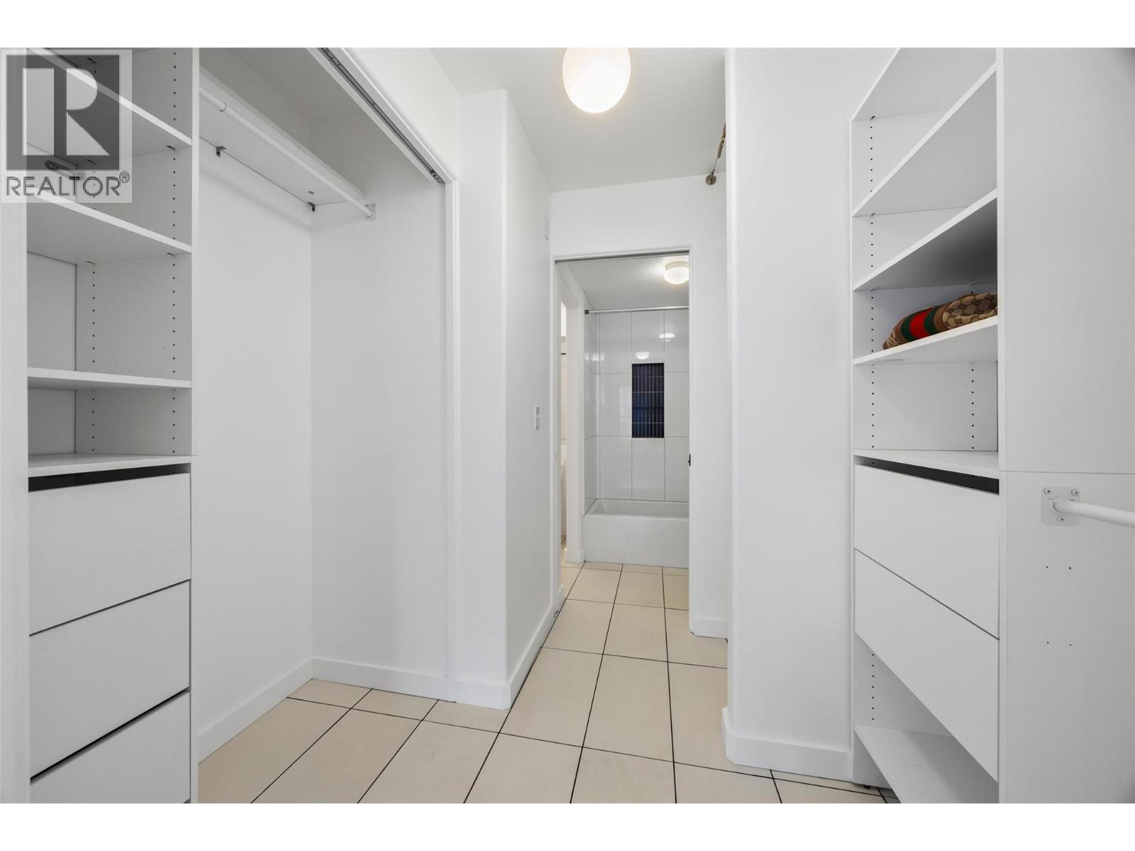 #314 554 Seymour Street - 15