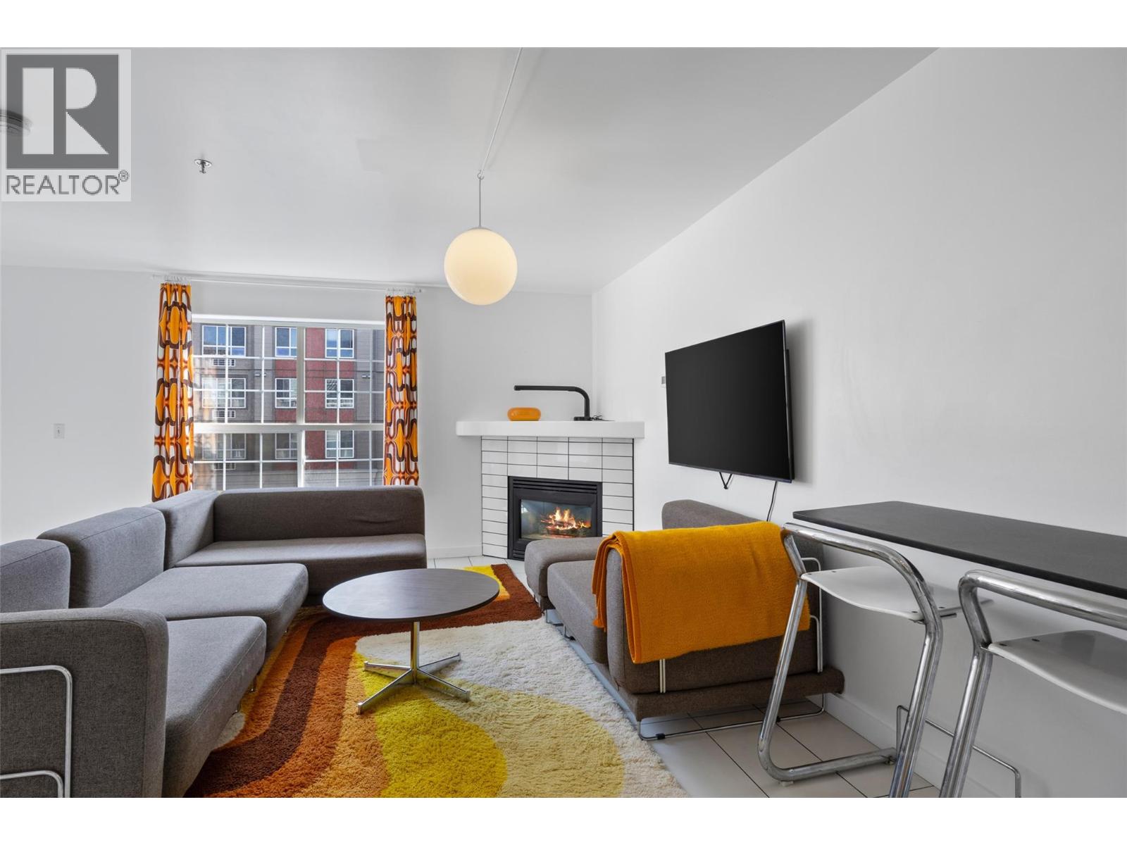 #314 554 Seymour Street - 3