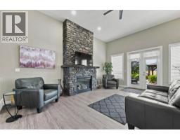 4pc Ensuite bath - 88 Westwood Road, Lumby, BC V0E2G1 Photo 10