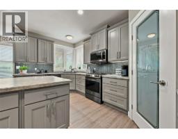 Full bathroom - 88 Westwood Road, Lumby, BC V0E2G1 Photo 13