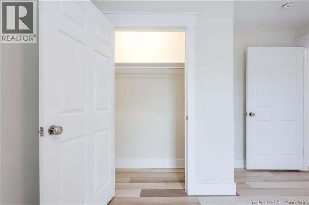 100 Glen View Drive - 22