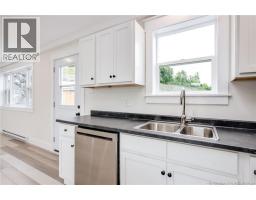 100 Glen View Drive, photo 10