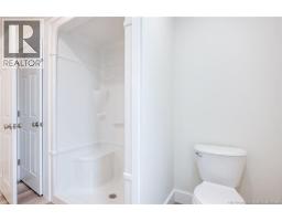 100 Glen View Drive, photo 15