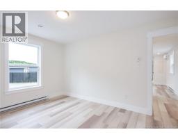100 Glen View Drive, photo 18