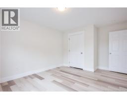 100 Glen View Drive, photo 20