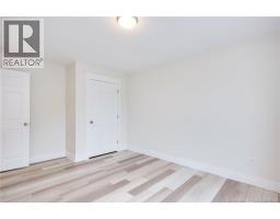 100 Glen View Drive, photo 24