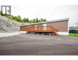 100 Glen View Drive, photo 5