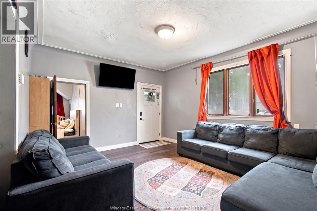 377 PARENT - Image 9
