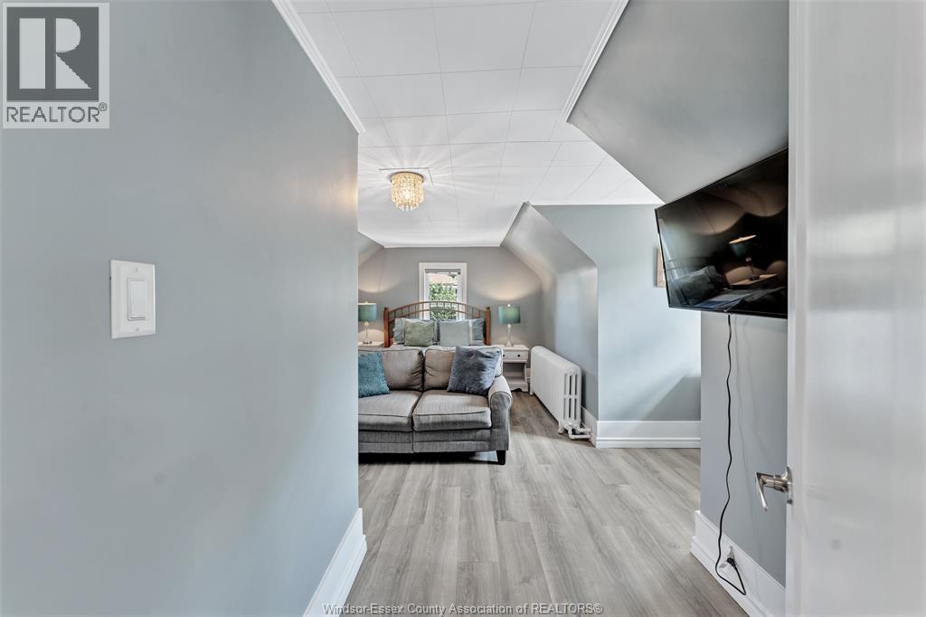 253 PIERRE AVENUE - Image 26