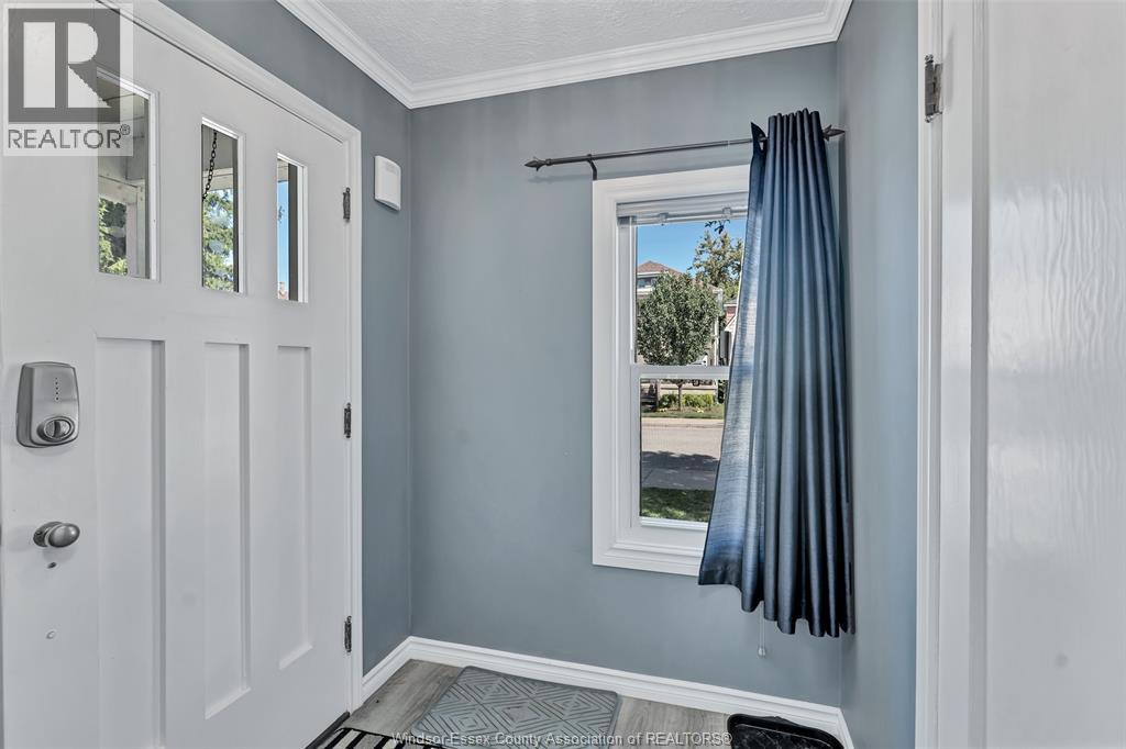 253 PIERRE AVENUE - Image 8