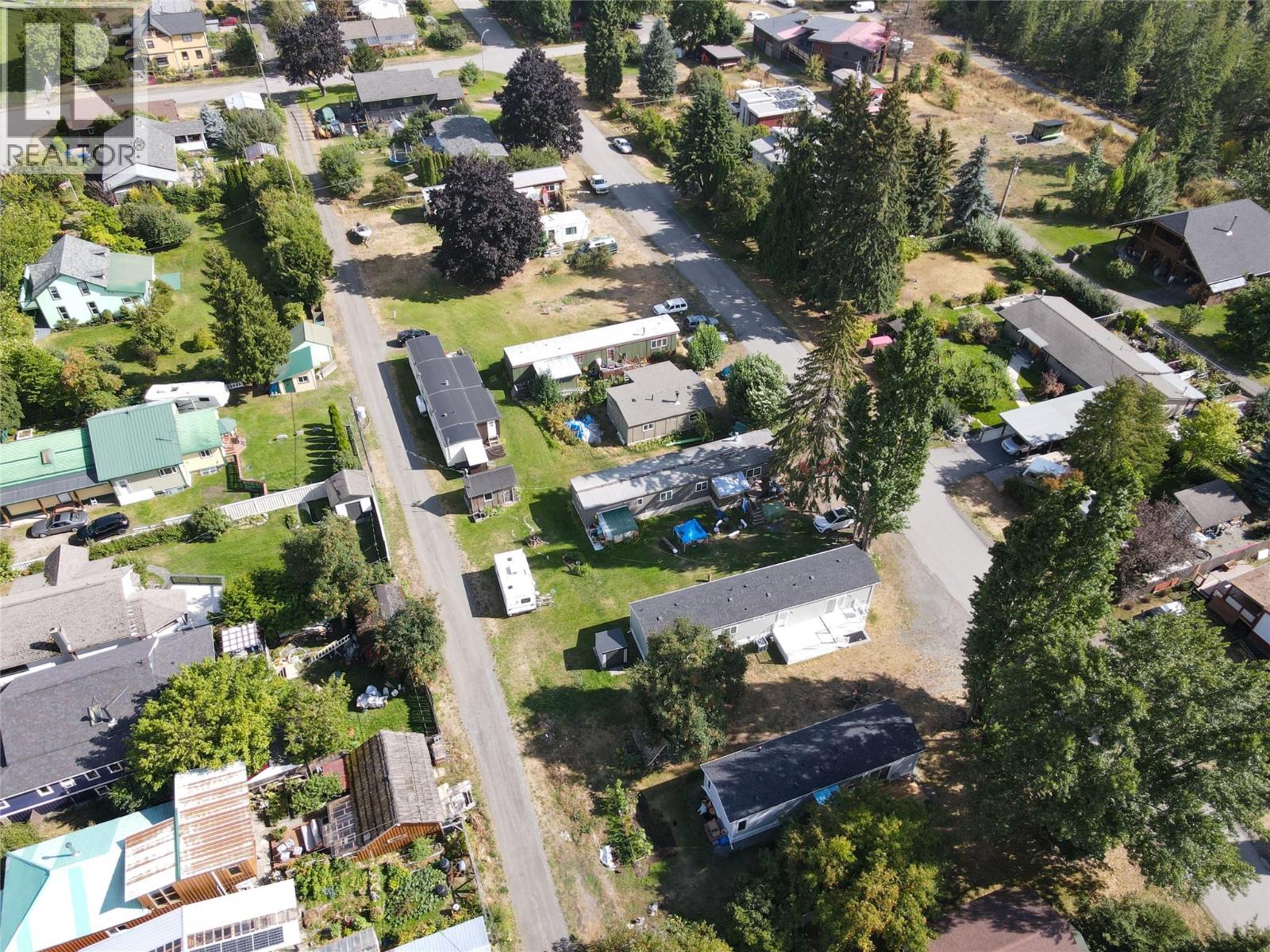  244 E Avenue, Kaslo