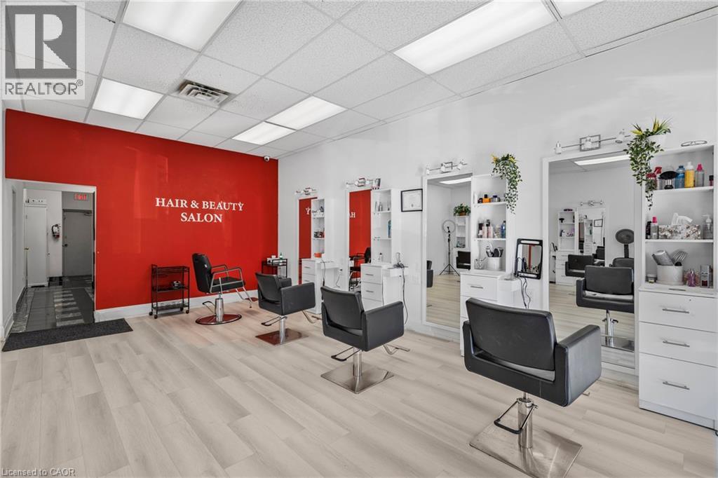 Detached in Burlington — 665 PLAINS Road E Unit# 6, Burlington