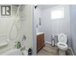 624 Charles, Windsor, ON N8X3G5 Photo 13
