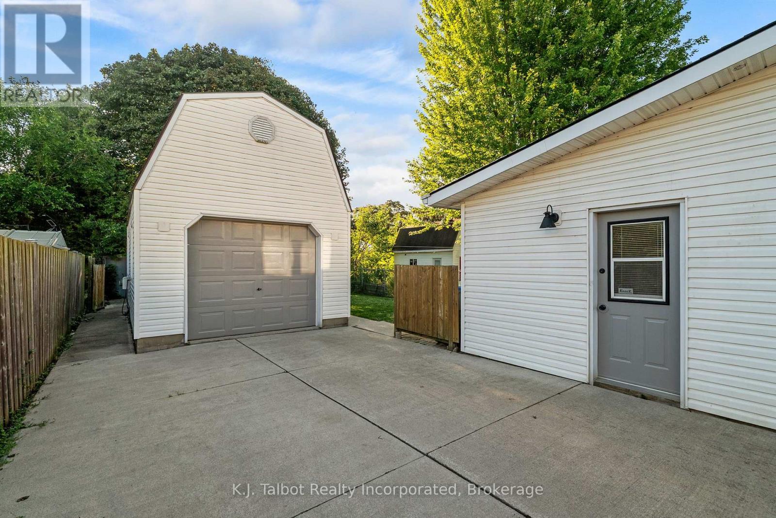 239 TILT STREET - Image 35