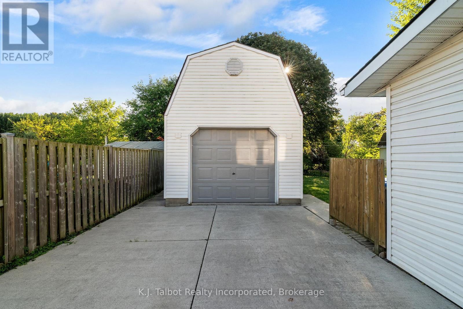 239 TILT STREET - Image 36