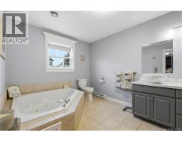 25 Glen Eyre Court, Fredericton, NB E3C2P7 Photo 24
