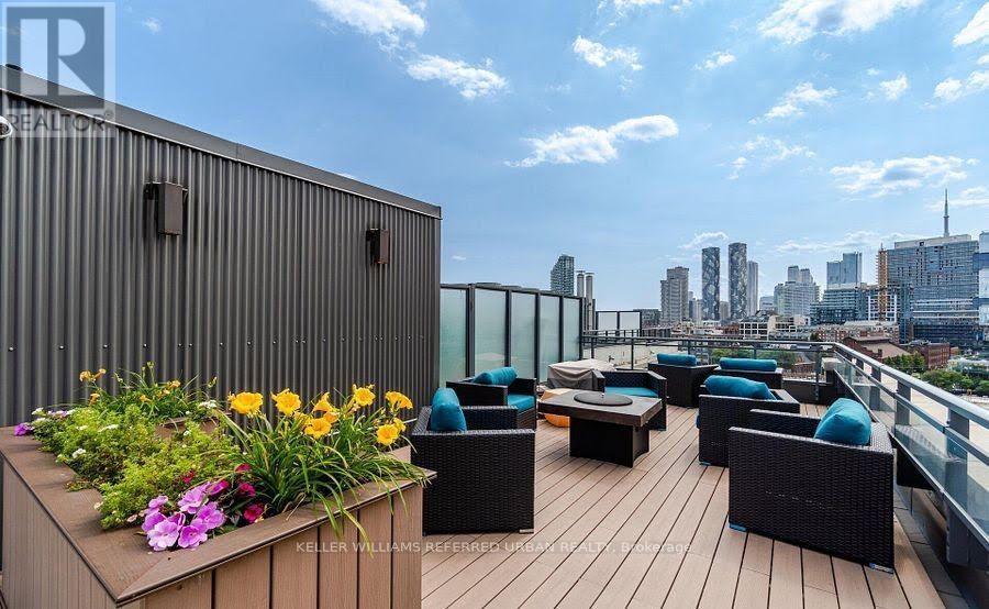 #212 90 TRINITY STREET - Image 27