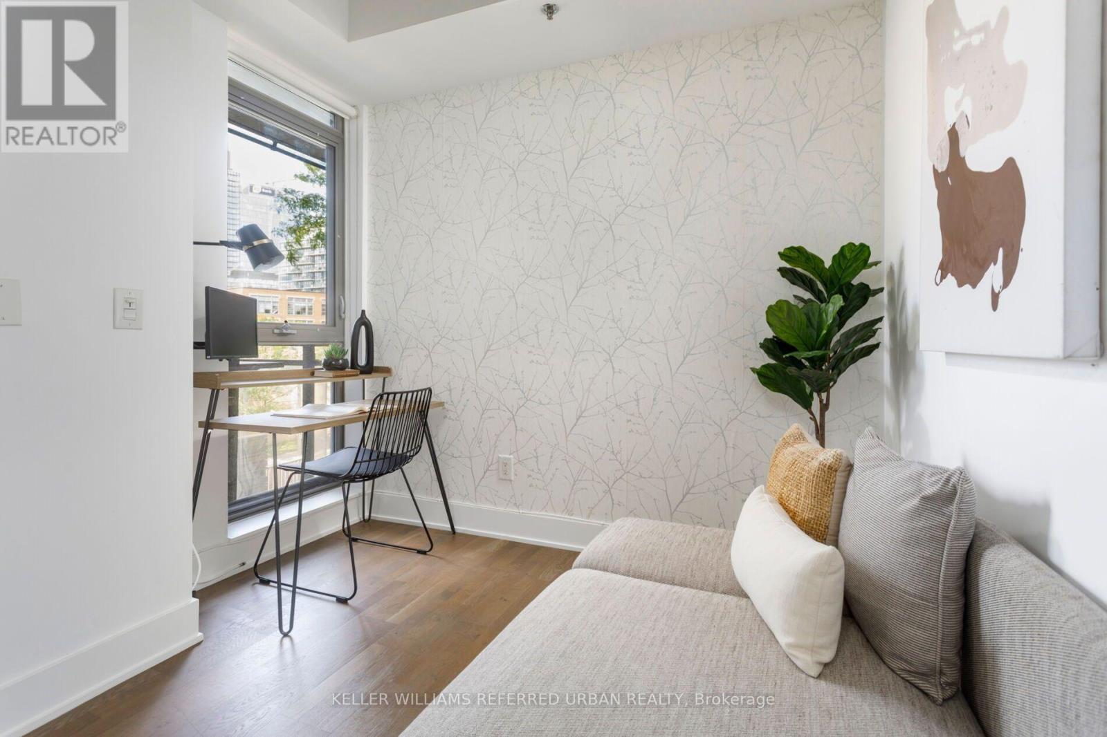 #212 90 TRINITY STREET - Image 8