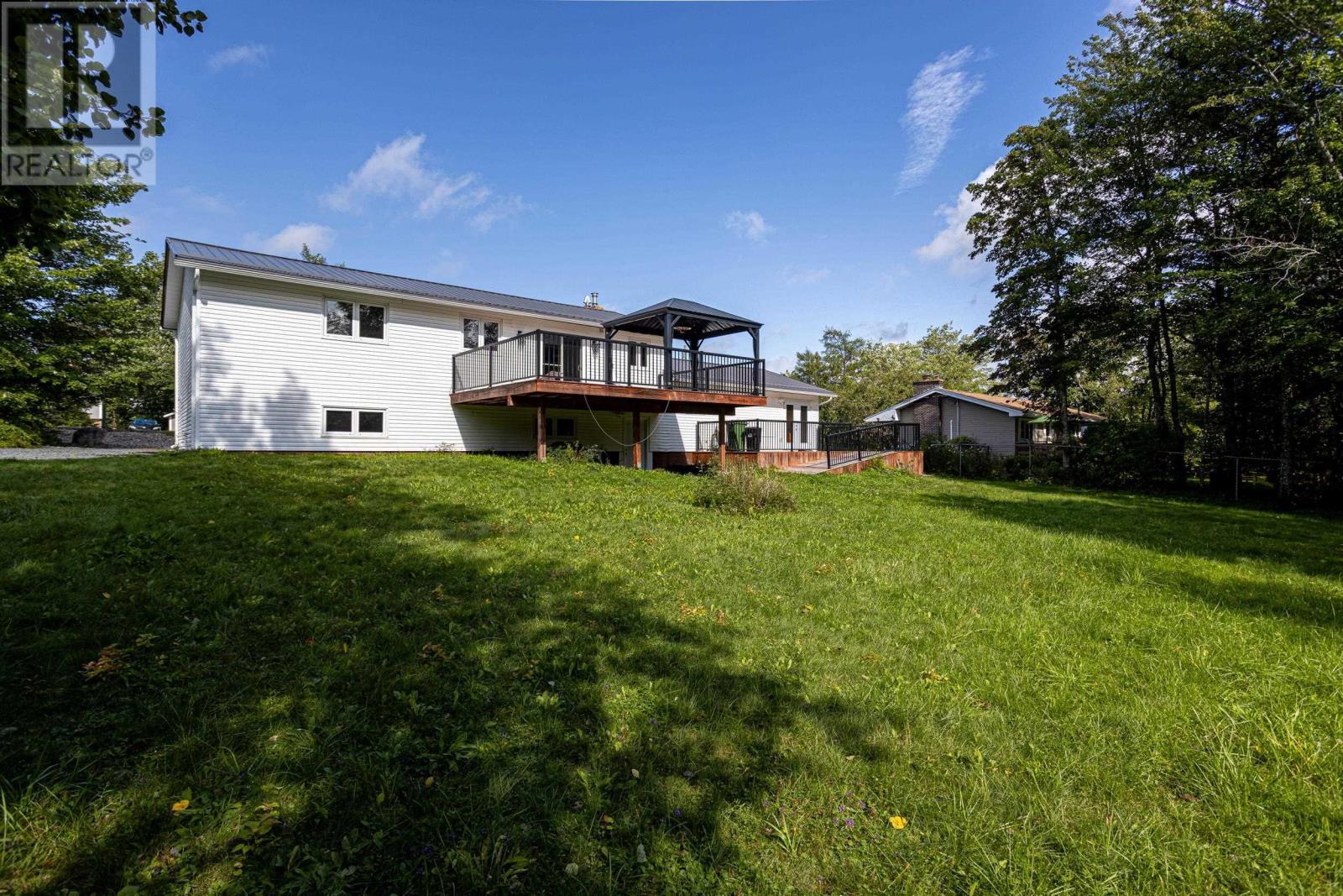35 Ernest Avenue, Beaver Bank — photo 2