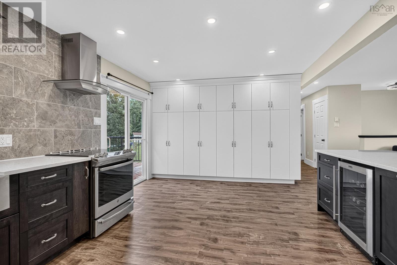 35 Ernest Avenue, Beaver Bank — photo 5