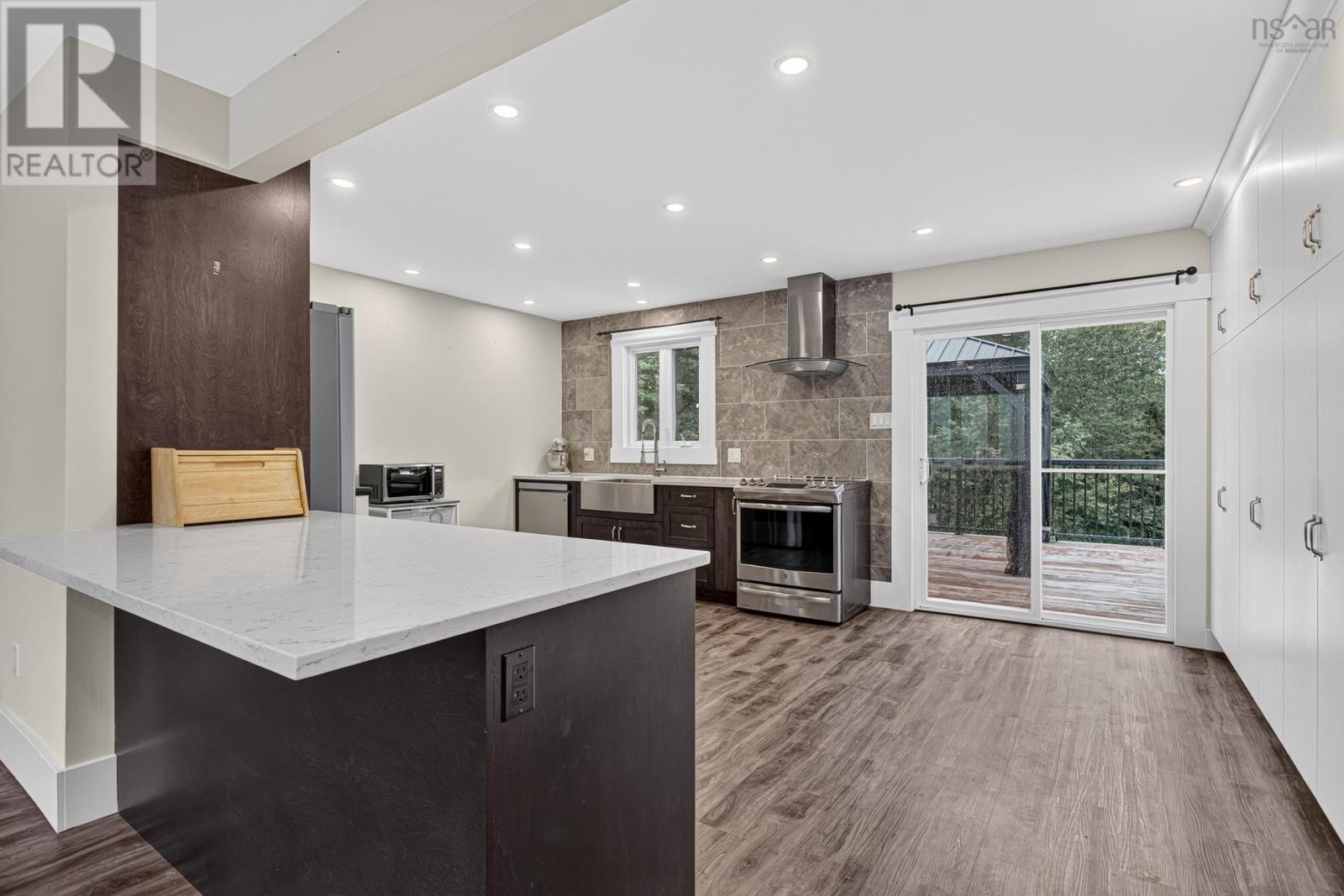 35 Ernest Avenue, Beaver Bank — photo 8