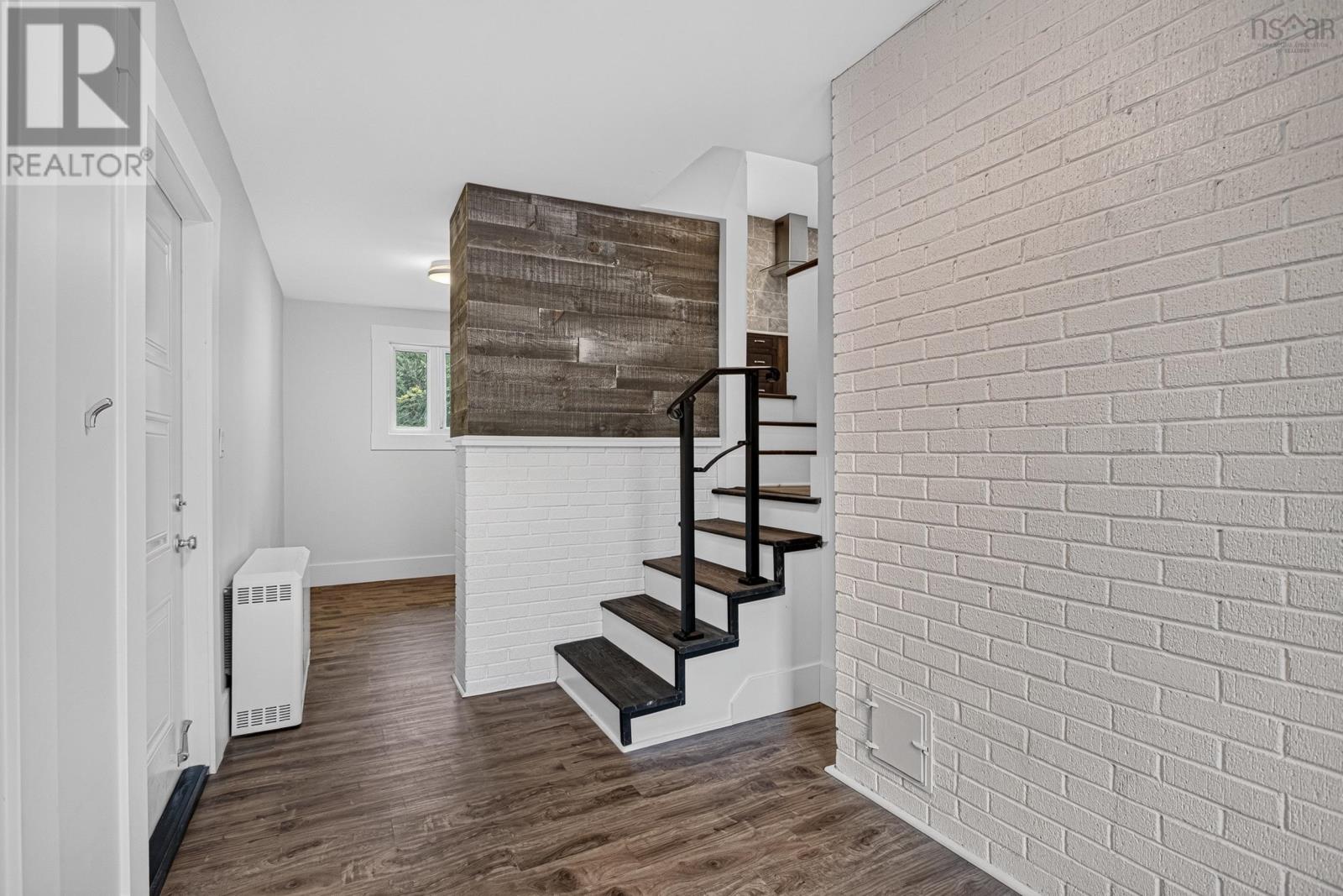 35 Ernest Avenue, Beaver Bank — photo 3