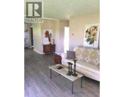 Laundry room - 9930 103 Avenue, Plamondon, AB T0A2T0 Photo 6