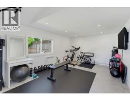 1050 Deal St, Oak Bay, BC V8S5G5 Photo 20