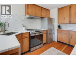 Primary Bedroom - 1050 Deal St, Oak Bay, BC V8S5G5 Photo 10