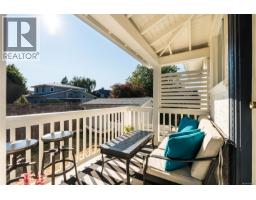1050 Deal St, Oak Bay, BC V8S5G5 Photo 22