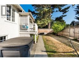 1050 Deal St, Oak Bay, BC V8S5G5 Photo 25