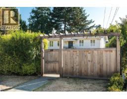 1050 Deal St, Oak Bay, BC V8S5G5 Photo 31