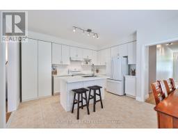 Dining room - 12 Spring Arbour Road, Vaughan, ON L4J0B7 Photo 7