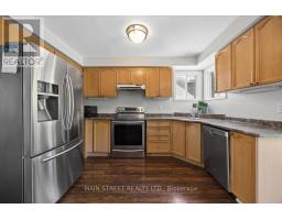 Kitchen - 49 Circle Ridge Drive, Georgina, ON L4P2H2 Photo 10