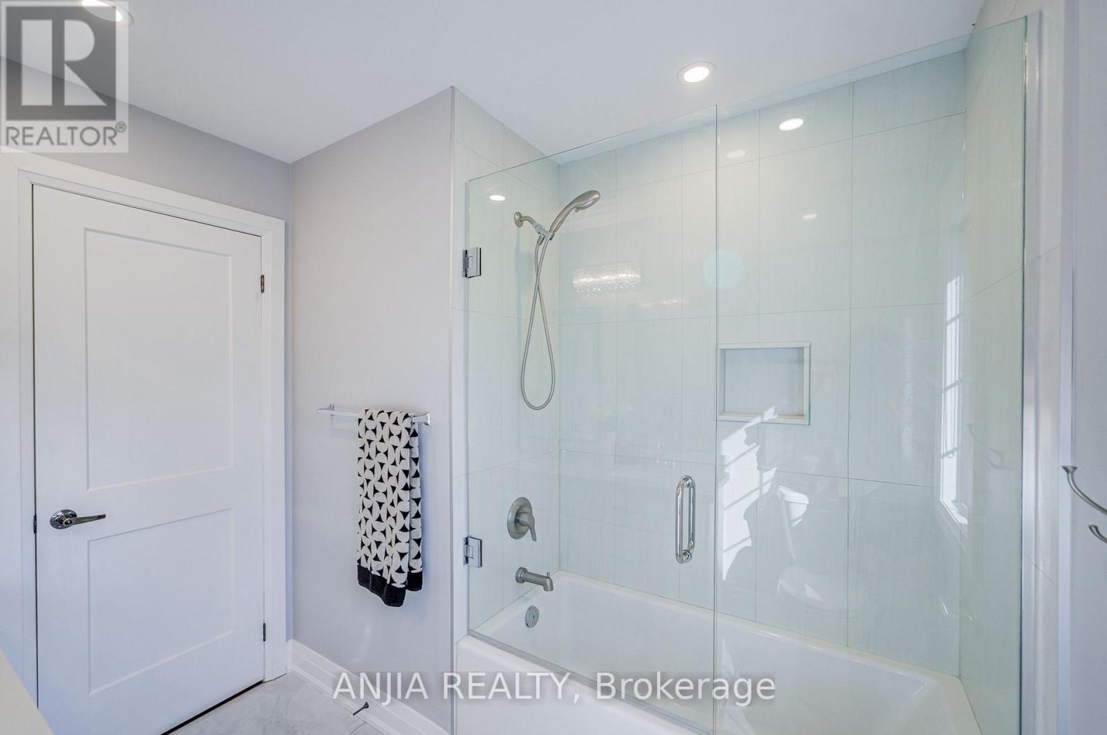 41 VALLEY ROAD - Image 40