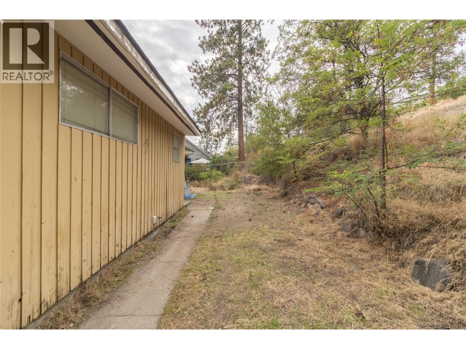 3960 Desert Pines Avenue - 9