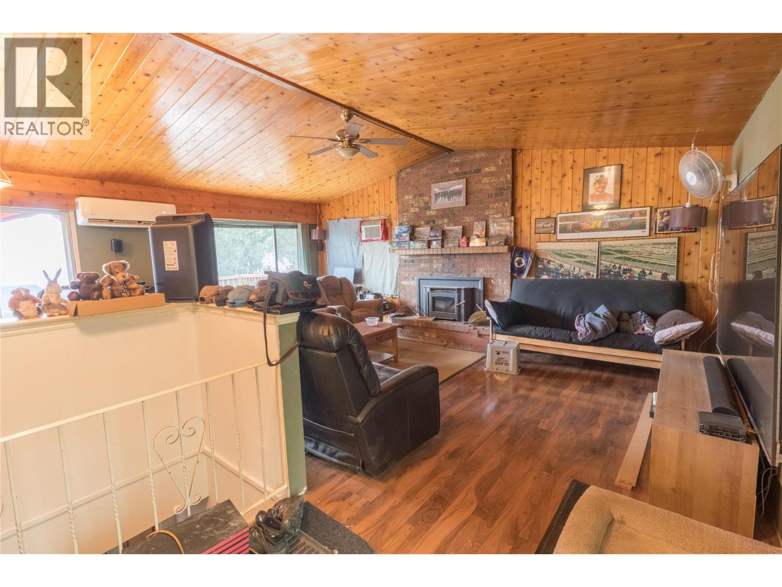  3960 Desert Pines Avenue, Peachland
