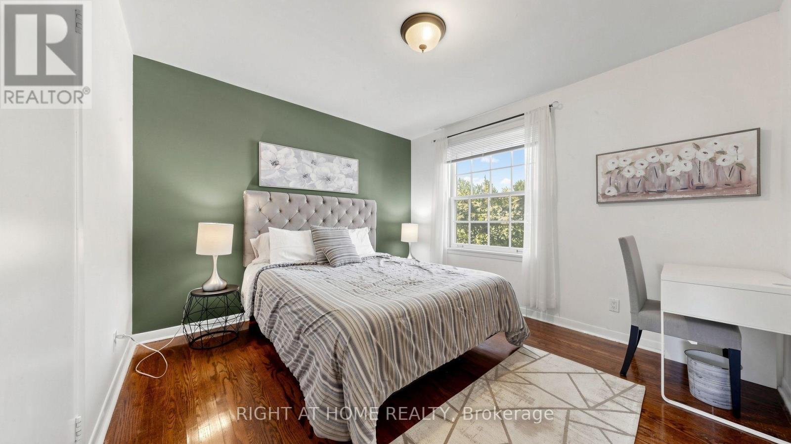 7 THE LINKS ROAD - Image 19