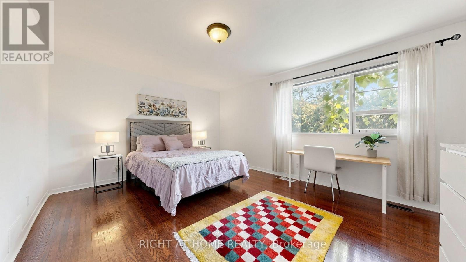 7 THE LINKS ROAD - Image 15