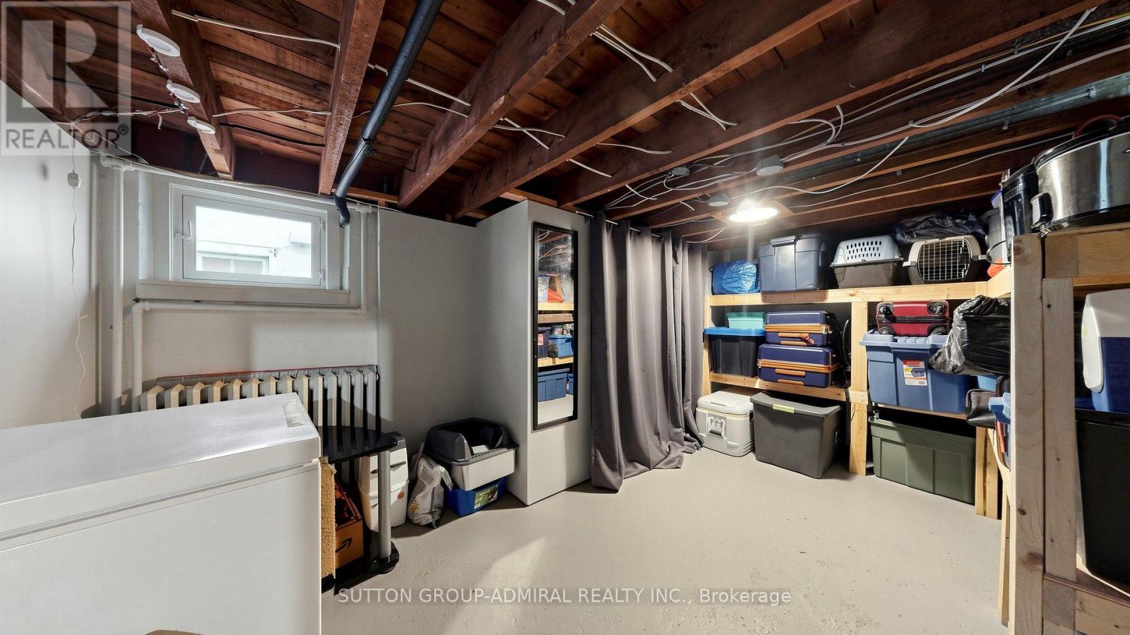 12 LAXIS AVENUE - 24