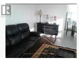 4 Nordin Avenue, Toronto, ON M8Z2B1 Photo 8