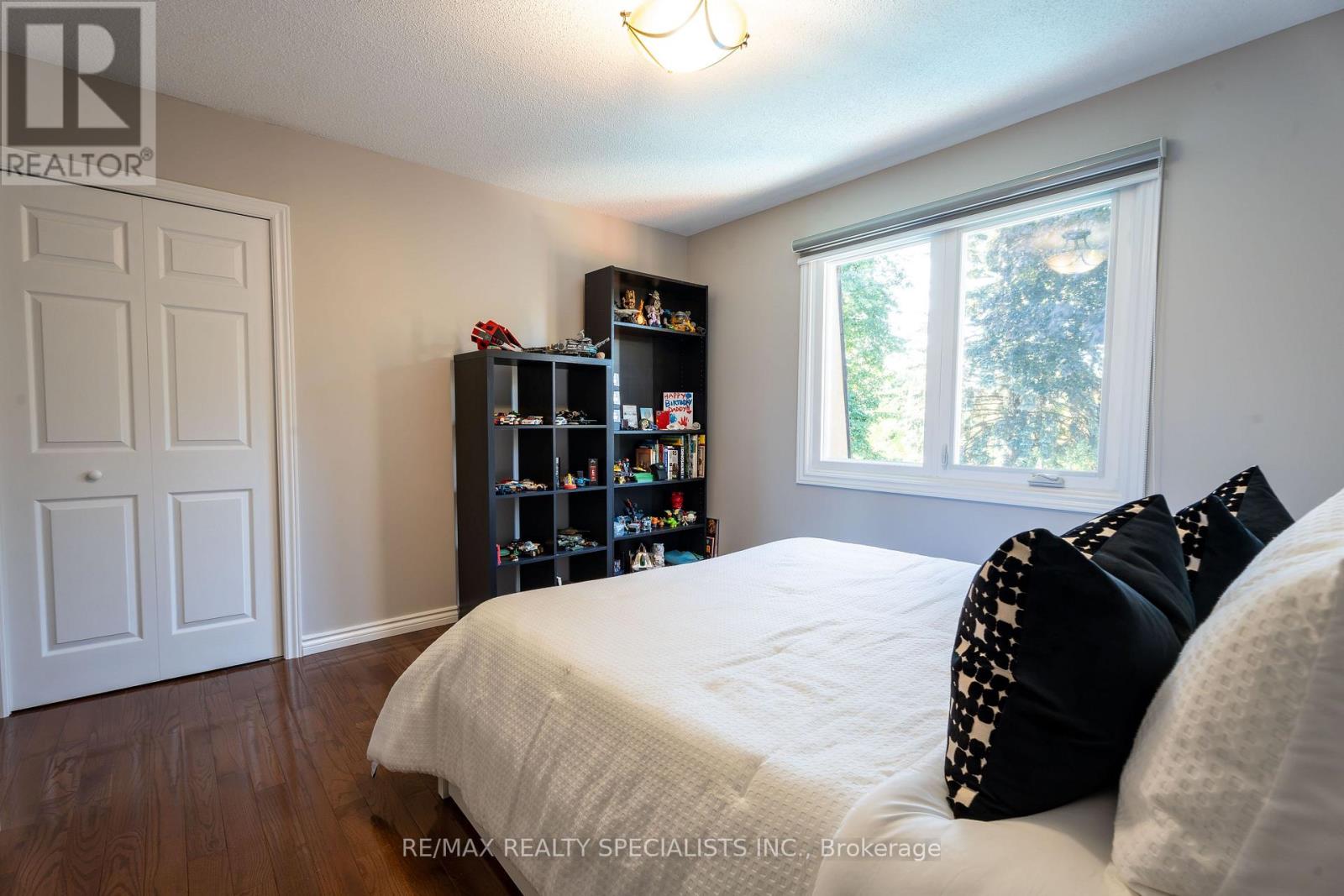 39 PARKSIDE DRIVE - Image 30